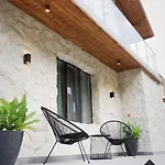 Valmont Luxury * Glozhene