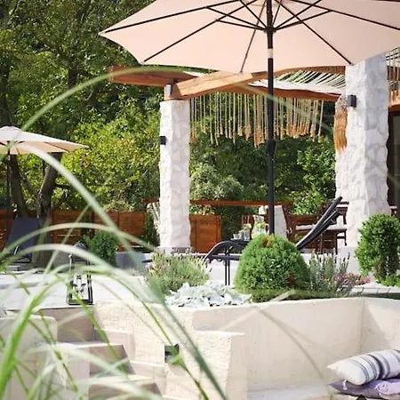 Valmont Luxury Villa Glozhene