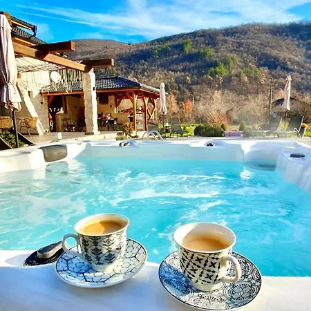 Valmont Luxury *
