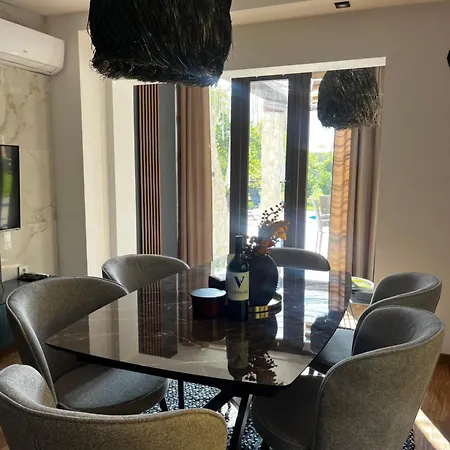 Valmont Luxury