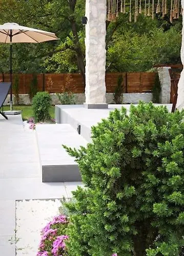 Valmont Luxury Villa *