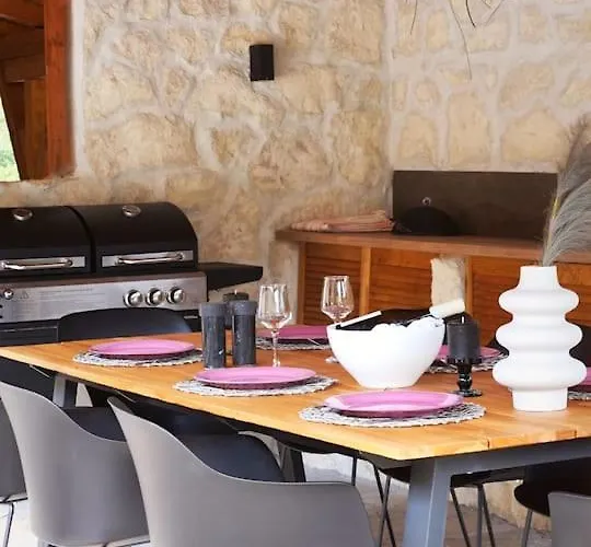 Valmont Luxury Villa Glozhene