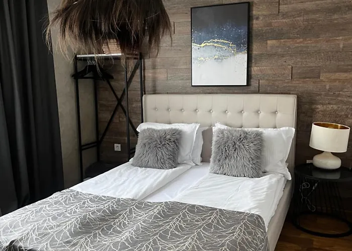 Valmont Luxury * Glozhene